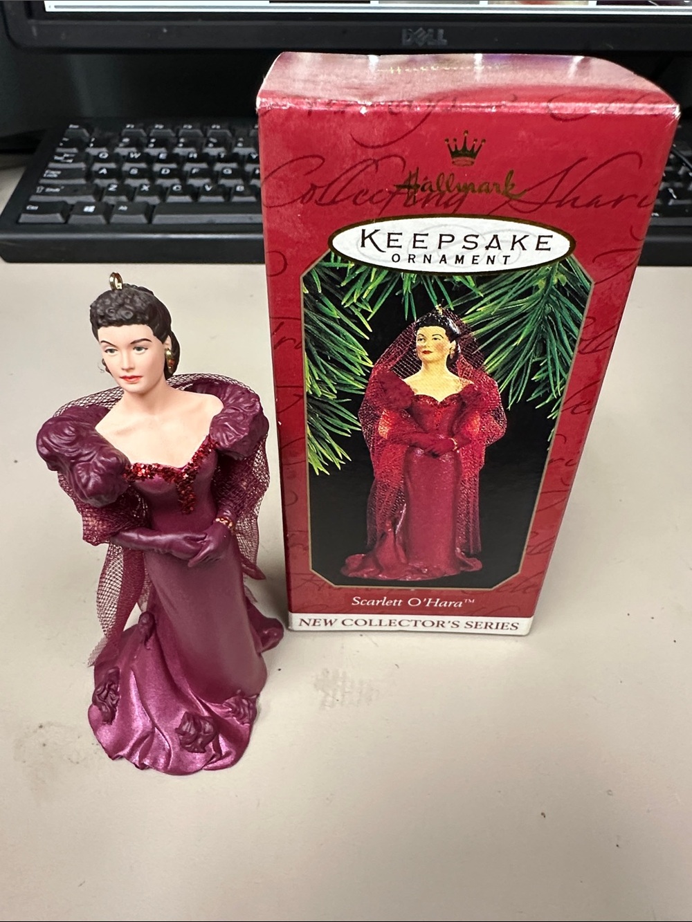 3#163, NWT Hallmark Keepsake ornament (Scarlett O'Hara)